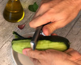 Foto del paso 1 de la receta: Tzatziki salsa griega de yogur y pepino