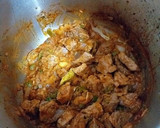 Foto del paso 4 de la receta: Ternera en salsa suave de baharat y calabacines