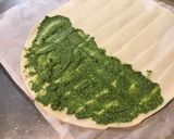Une image de l'étape 3 de « Crabe » feuilleté au jambon blanc et pesto de fanes de radis.