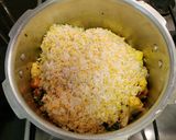 A picture of step 10 of Waghareli khichdi.