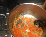 A picture of step 3 of Carrot and onion soup.