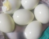 A picture of step 1 of Egg fry.