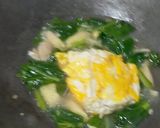 Foto langkah ke 4 dari resep 404. Sup Sayur Telur.