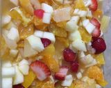 Foto del paso 2 de la receta: Ensalada de frutas 🍉🍓🍌🍏🍒🍊🍋🍐