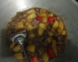 Foto langkah ke 4 dari resep Hati Kentang Saus Lada Hitam.