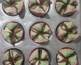 Foto langkah ke 9 dari resep Bolu Kukus Mekar Sprite Anti Gagal.