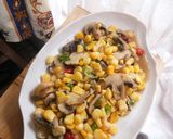 Foto langkah ke 3 dari resep Tumis jagung jamur champignon.