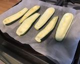 Une image de l'étape 3 de Courgettes farcies jambon tomates emmental et origan.
