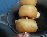 Foto langkah ke 5 dari resep Donat Meizena.