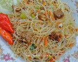 Foto langkah ke 5 dari resep Bihun Goreng Spesial.