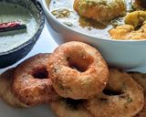 A picture of step 3 of Medu Vadas.