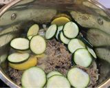 Foto langkah ke 3 dari resep Upgraded Doenjangjjigae 된장찌개 with Beef, Zucchini, Potato, Cabbage.