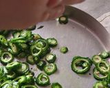 A picture of step 4 of Karela Chips.