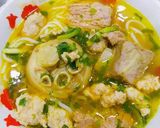 Hình bước làm 3 của món Bún Bò Huế (Nạm bò, chân giò, xương bò, giò sống)