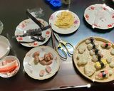 Hình bước làm 2 của món Sushi thập cẩm