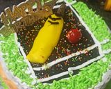 A picture of step 9 of Cricket pitch cake with fruit flavour.