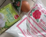 Foto langkah ke 1 dari resep Kembang Goyang Rempeyek Kacang Rebon.