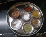 ડ્રાયફ્રૂટ કચોરી (Dryfruit kachori recipe in Gujarati) રેસીપી સ્ટેપ1ફોટો