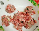 Hình bước làm 1 của món Thịt bọc trứng cút chiên xù