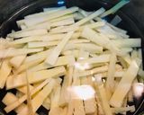 Hình bước làm 1 của món Gỏi măng nấm (nộm măng)