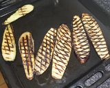 Foto del paso 2 de la receta: Zapallo italiano y berenjena a la plancha