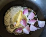 A picture of step 2 of Penne pasta in white sauce (with fresh cream and cheese).