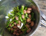 લીલા લસણ ની ચટણી (Lila Lasan Chutney Recipe In Gujarati) રેસીપી સ્ટેપ1ફોટો