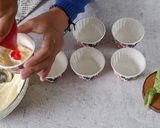 Foto langkah ke 6 dari resep Vanilla Cupcake (Moist & Fluffy).