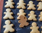 Une image de l'étape 8 de Biscuits bonhommes de Noël en pain d'épices 🎄.