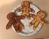 Foto langkah ke 8 dari resep Ginger-Pancake Man.