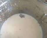 A picture of step 3 of Oats & Strawberry Milkshake with caramelized sunflower seeds.