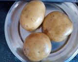 A picture of step 1 of Yummy Tummy Potato Pulao.