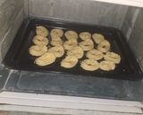 Foto langkah ke 2 dari resep Kue semprit maizena.
