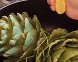 Foto del paso 1 de la receta: Alcachofas con vinagreta y guarnición para chuparse los dedos 👌