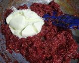 A picture of step 4 of Beetroot dry fruits Laddu.