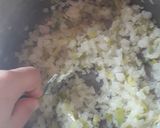 Foto del paso 2 de la receta: Tarta de cebolla y puerro. Con masa casera 😋