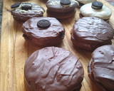 Foto del paso 8 de la receta: Alfajores Caseros bañados en Nutella 💣🍫