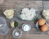 Foto del paso 1 de la receta: Buñuelos de bacalao con harina de maíz y almendras