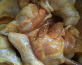 Gambar langkah 2 resipi Kepak Ayam Goreng Kunyit.