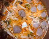 Foto langkah ke 4 dari resep Creamy tomyum (tofu and mushroom).