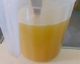 Foto del paso 2 de la receta: Agua de piña con un toque de limón y apio