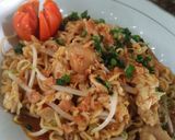 Foto langkah ke 6 dari resep Mie Goreng Nyemek.