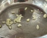 Hình bước làm 1 của món Canh Cải Brussels Củ Dền Tôm Khô