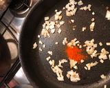 Gombapörkölt csirkemellel recept fázis 3 fotója
