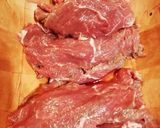 Foto del paso 1 de la receta: Bifecitos tipo escalopes con salsa de repollo y champiñones