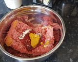 A picture of step 2 of Ultimate beef burgers.