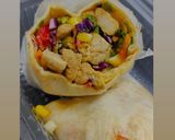 Foto langkah ke 8 dari resep Salad Wrap.