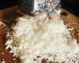 A picture of step 1 of Classic coconut flakes🥥.
