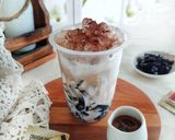 Foto langkah ke 4 dari resep Grass Jelly Cappuccino Milk.