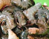 Hình bước làm 2 của món Bánh Tôm Hồ Tây